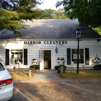 Harbor Village Cleaners 04